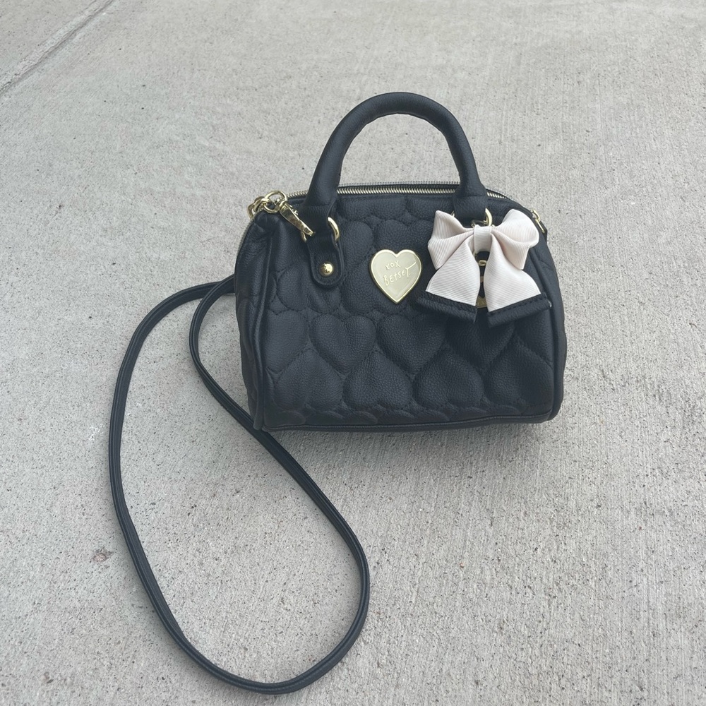 Betsey Johnson crossbody small purse!